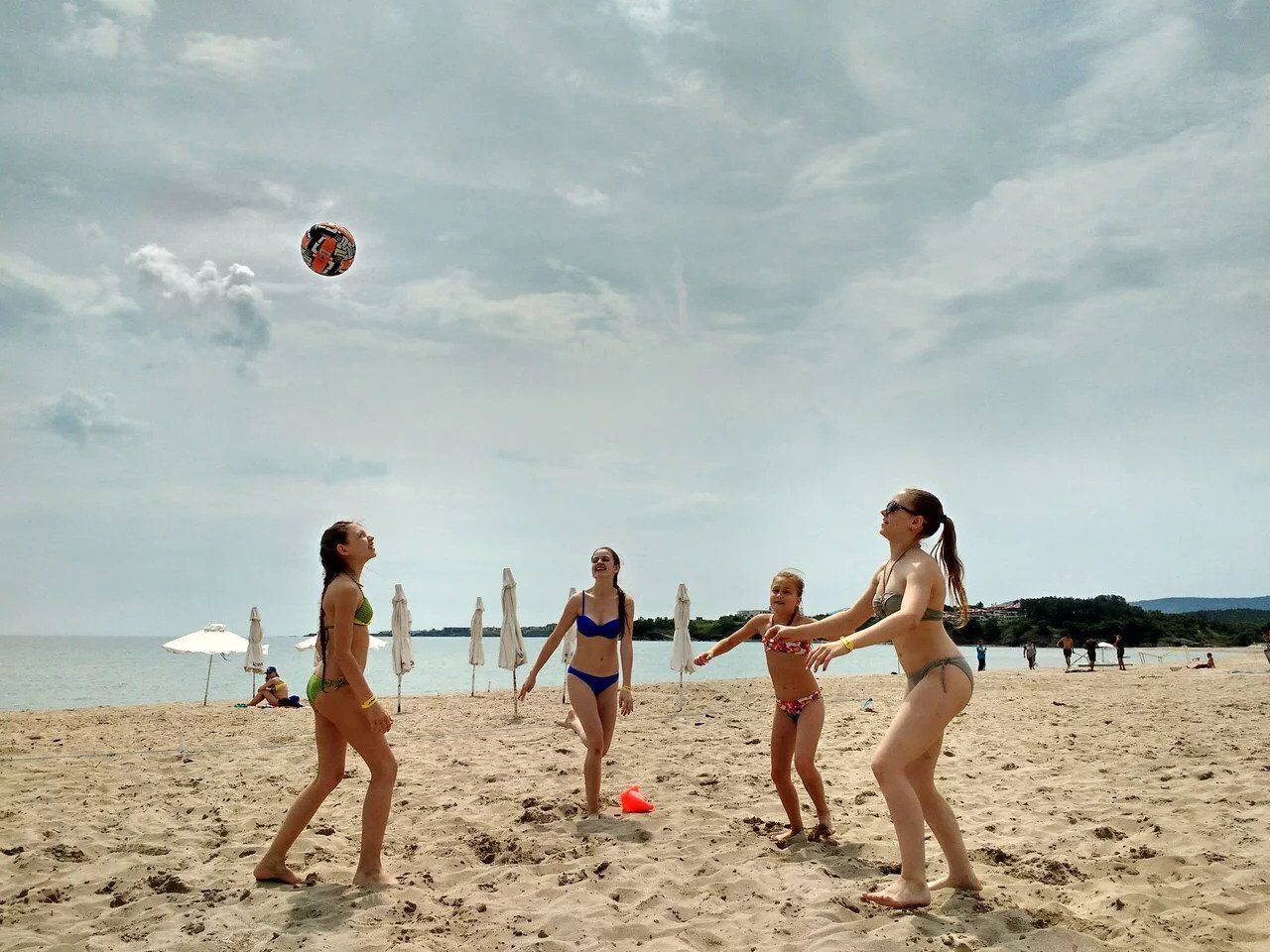 Пляжный волейбол в Испании разрешен не везде