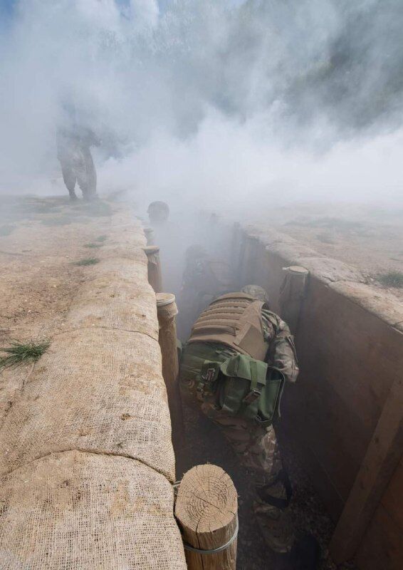 Офіцер Нацгвардії проповз 150 метрів, щоб знищити ворожий танк на Луганщині. Фото