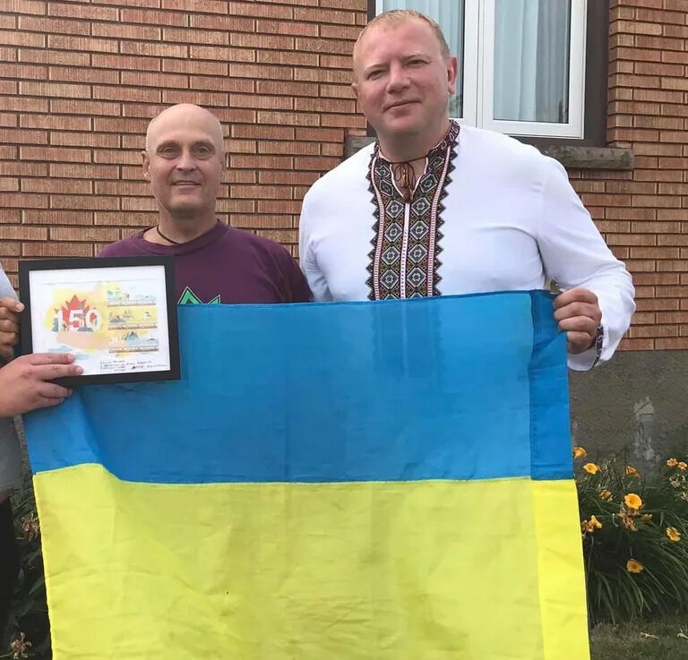 Помер патріот України, який вибіг на поле в півфіналі Олімпіади з синьо-жовтим прапором і виконав гопак