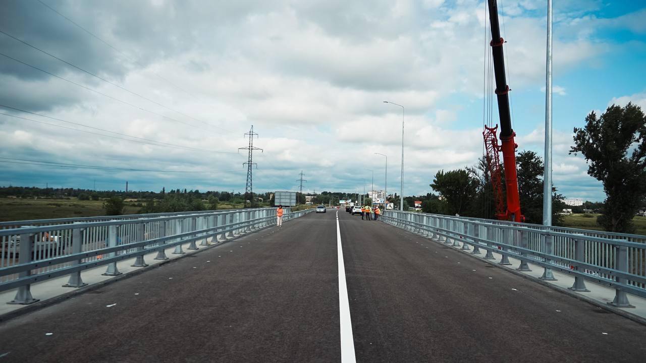 В Киевской области восстановили еще один мост, уничтоженный оккупантами весной 2022 года. Фото