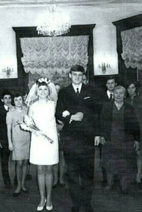 Любил выпить, но остепенился в новом браке: как выглядит первый муж Пугачовой и как сложилась его судьба. Фото 