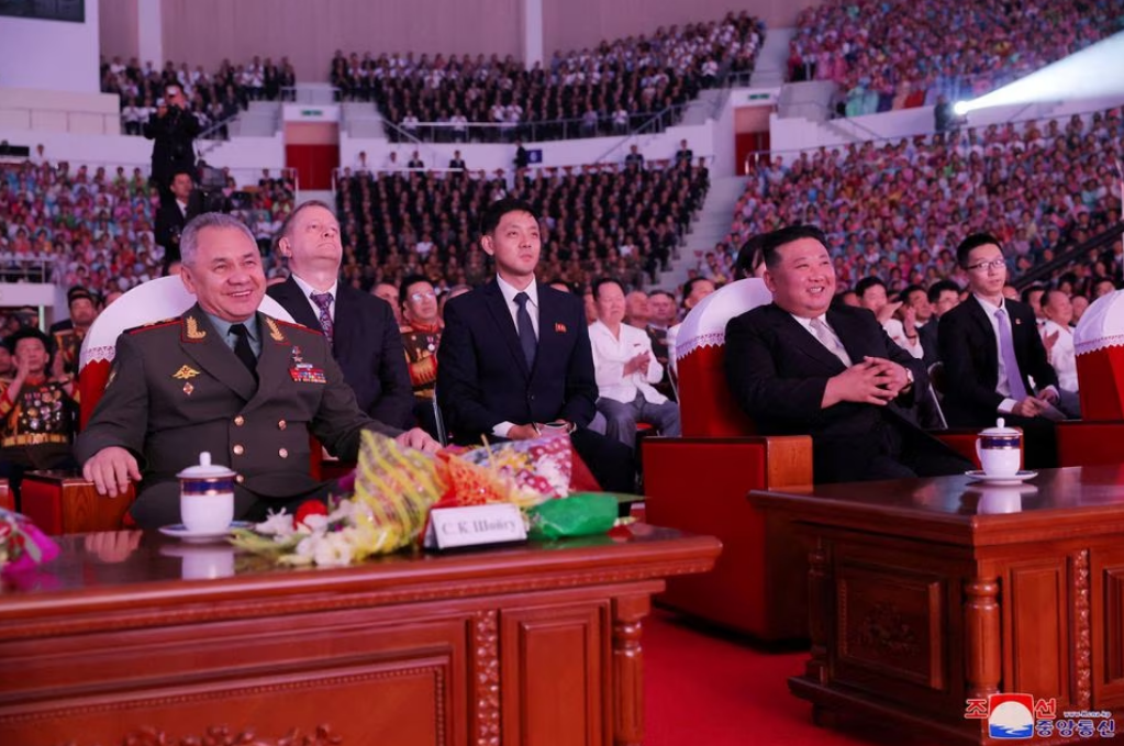 Ким Чен Ын и Шойгу посетили выставку военной техники в Пхеньяне: какое оружие КНДР может поставить РФ