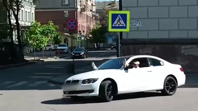 У Тернополі мажори на елітних авто лякали пішоходів на дорогах: свої "розваги" знімали на відео 