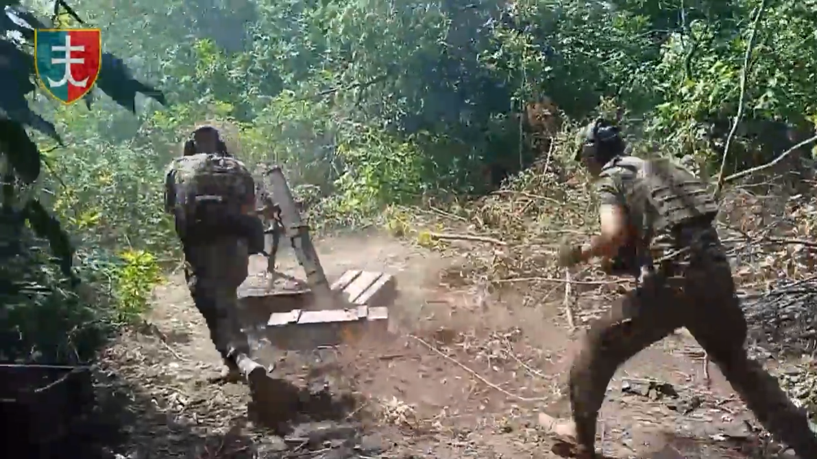 Українські морпіхи показали, як звільняли від окупантів Старомайорське. Відео