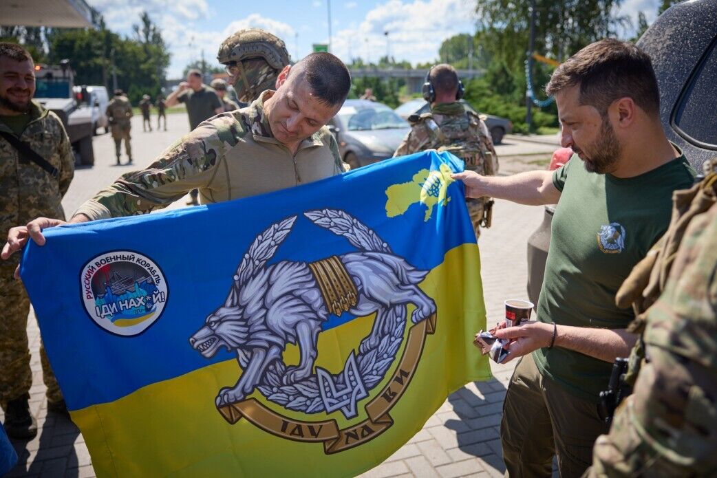 "Воїни з незламною волею": Зеленський привітав українських спецпризначенців і подякував за звитягу у війні