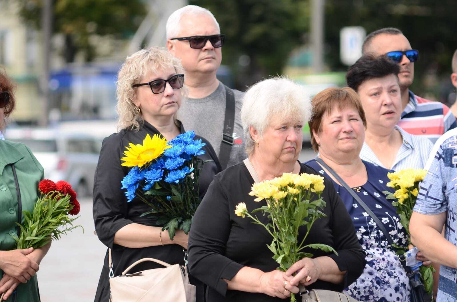 В Ривне простились с молодым командиром стрелкового взвода, погибшим в Нью-Йорке на Донетчине. Фото