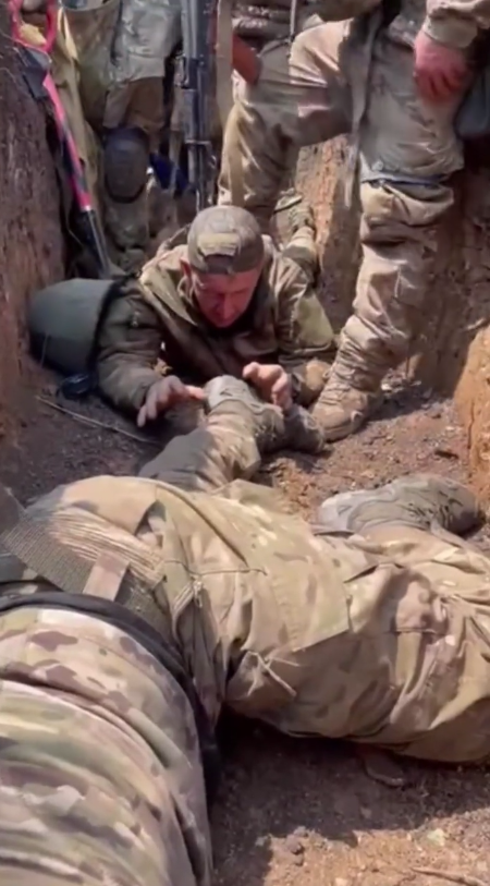 Грузинські добровольці провели успішну операцію з зачистки окопів під Бахмутом і взяли полонених. Відео