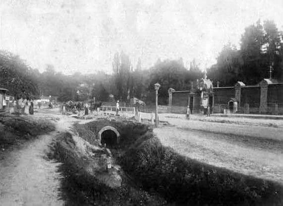 В сети показали, как выглядела река Глубочица в Киеве 100 лет назад, пока ее не спрятали в трубах коллектора. Фото