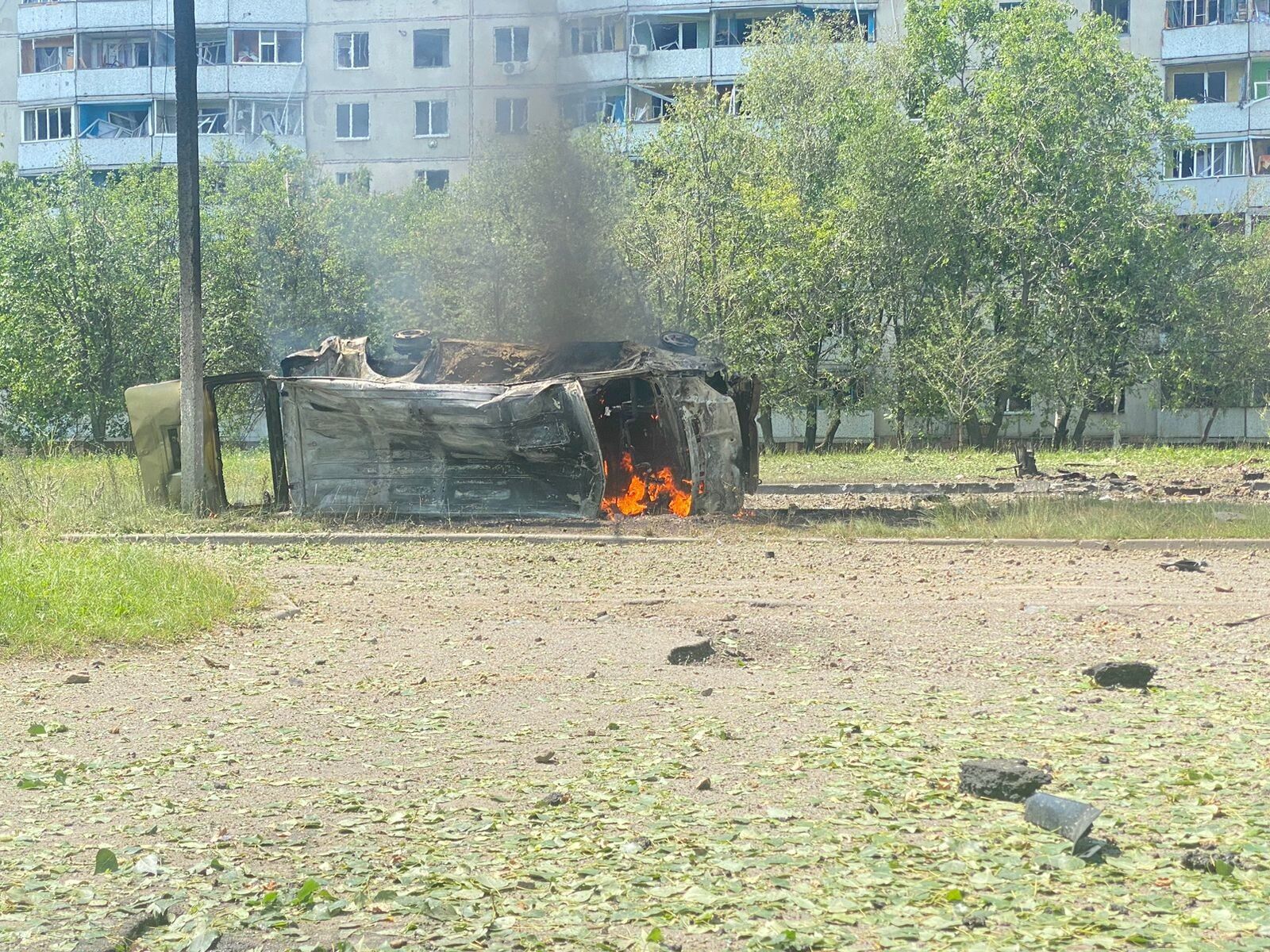 Оккупанты ударили по Первомайскому на Харьковщине, пострадали более 38 человек: из них 12 – дети. Фото