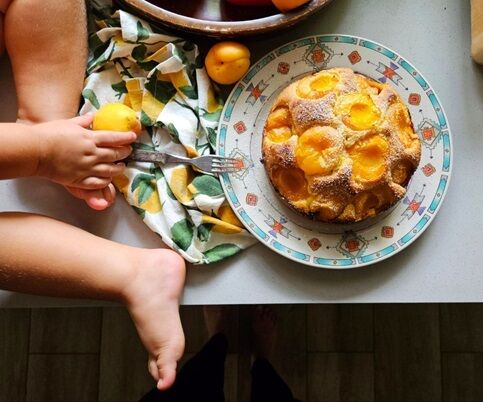 Летние рецепты: пирог с абрикосами