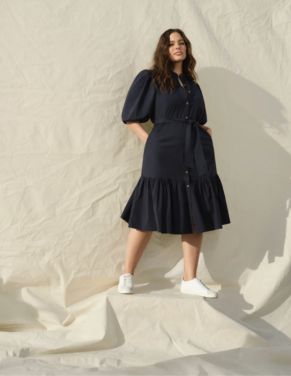 Вдохновляемся стилем Эшли Грэм: 5 летних платьев для девушек plus size, которые визуально стройнят