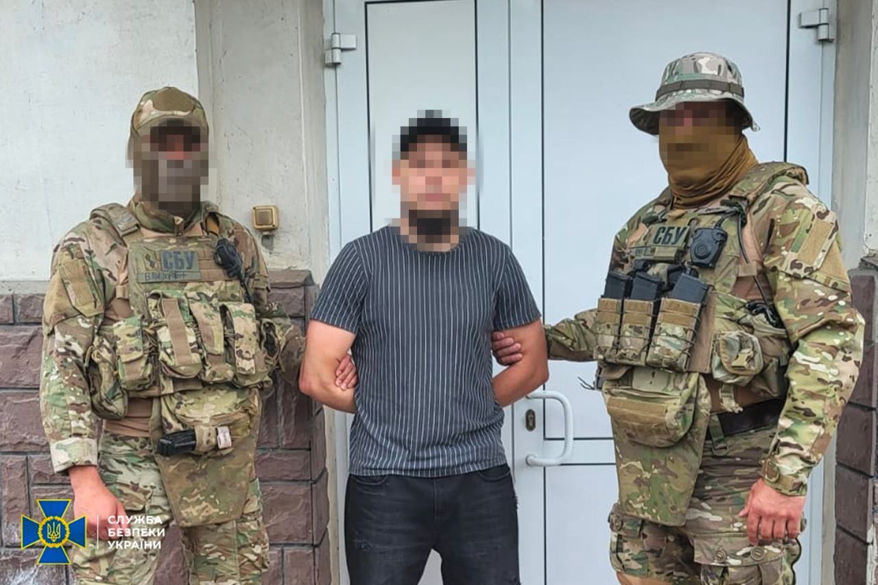 СБУ затримала ексбойовика "ДНР", який брав активну участь у захопленні Горлівки: він  хотів "залягти на дно" у Вінниці. Фото 