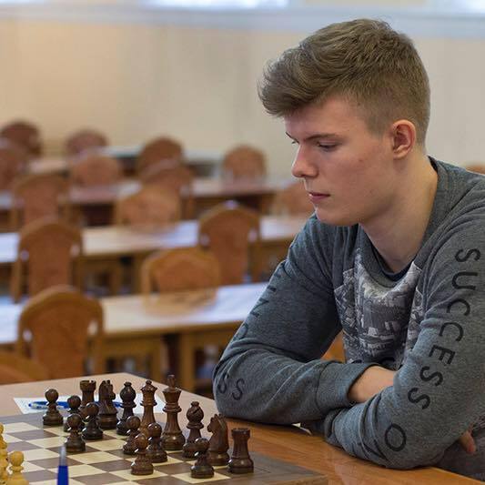 "Давно час бігти". Чемпіон світу з РФ відмовився виступати за Росію, змінивши громадянство