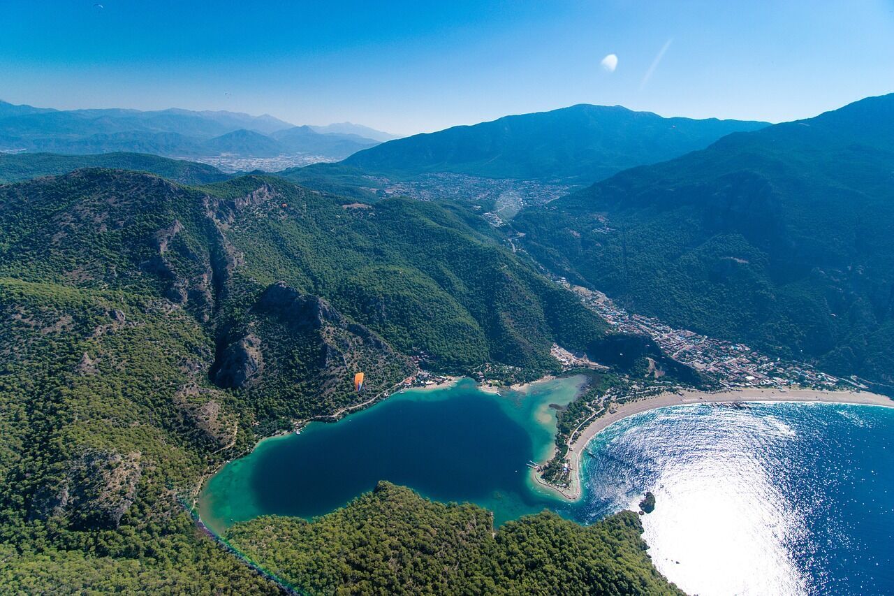 Оксамитовий сезон в Туреччині: 5 найкращих напрямків для відпочинку