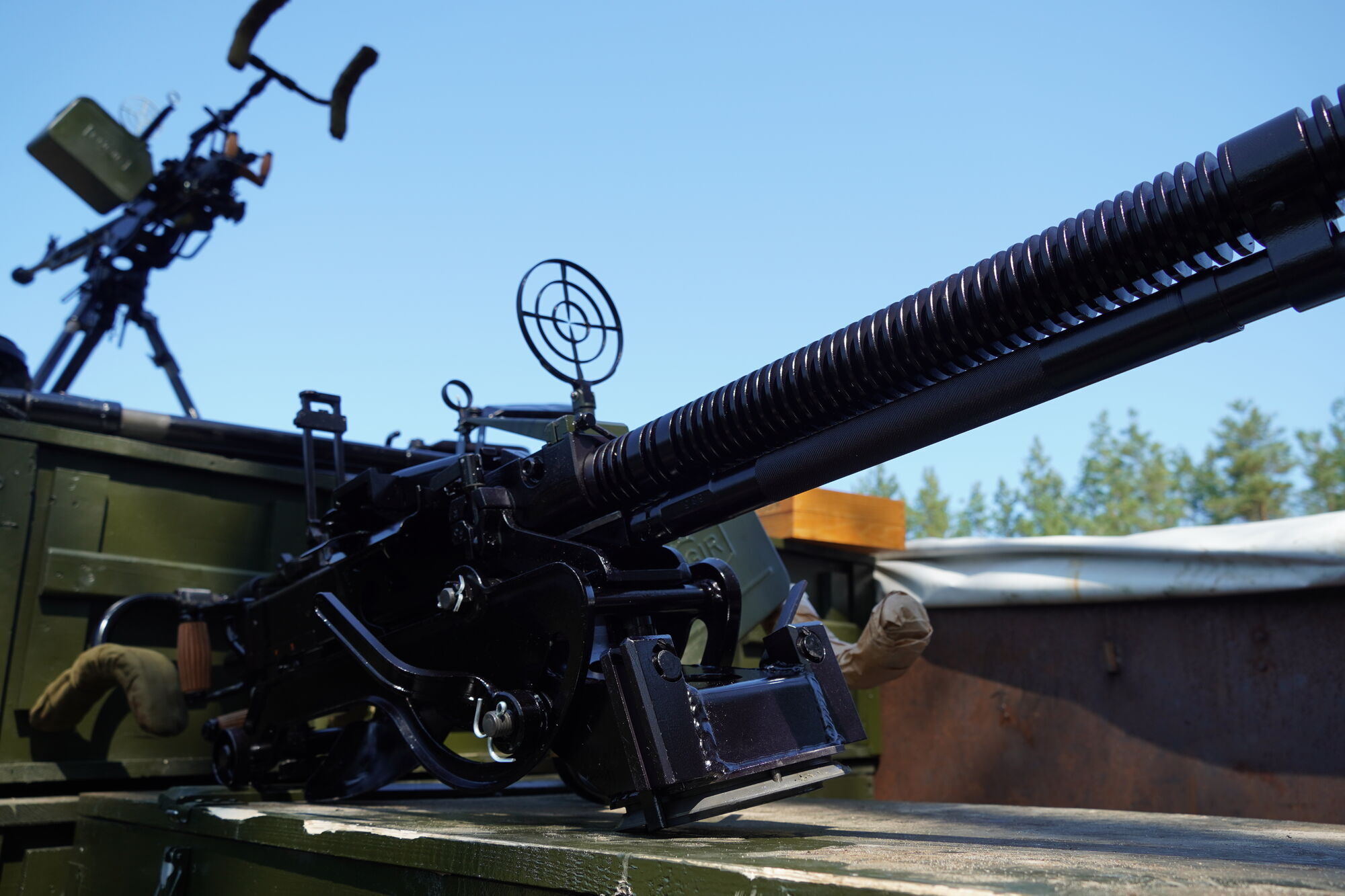 "Вернись живым" и ОККО передали Силам терробороны 200 крупнокалиберных пулеметов