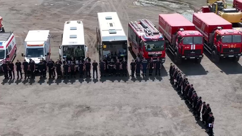 Украинские спасатели и техника отправились в Словению, где бушует наводнение. Видео