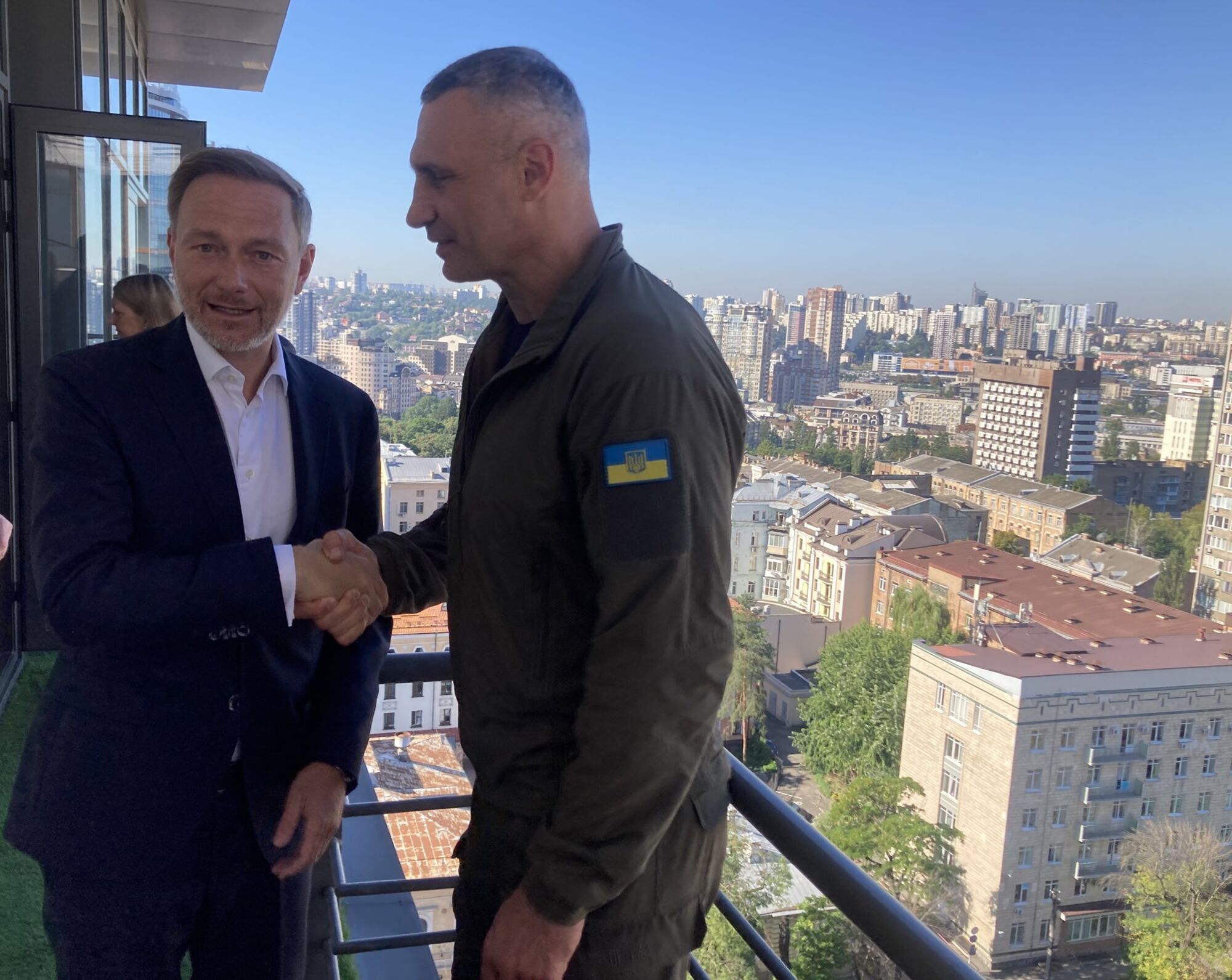 В Киев с визитом впервые с начала полномасштабной войны приехал министр финансов Германии. Фото