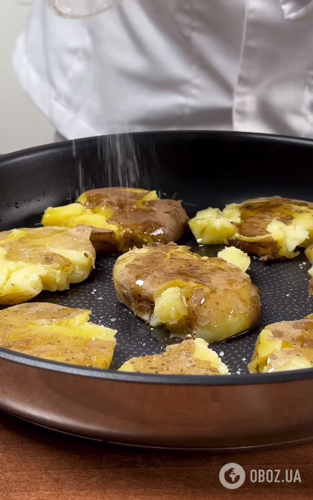 Как вкусно запечь мягкий картофель в кожуре: идея от известного шеф-повара