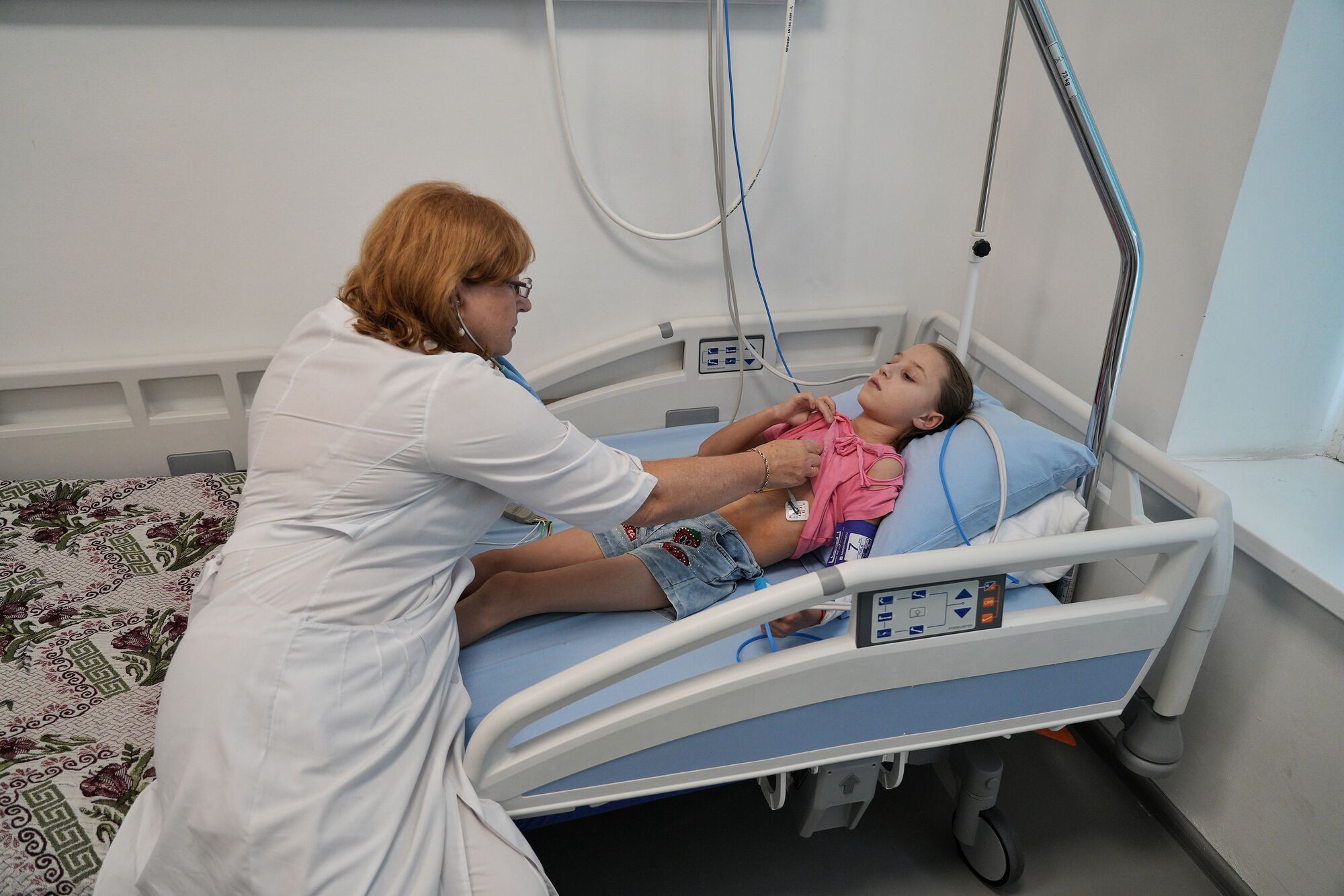 NOVUS передал 5,7 млн грн на оборудование, спасающее детей с врожденными пороками сердца