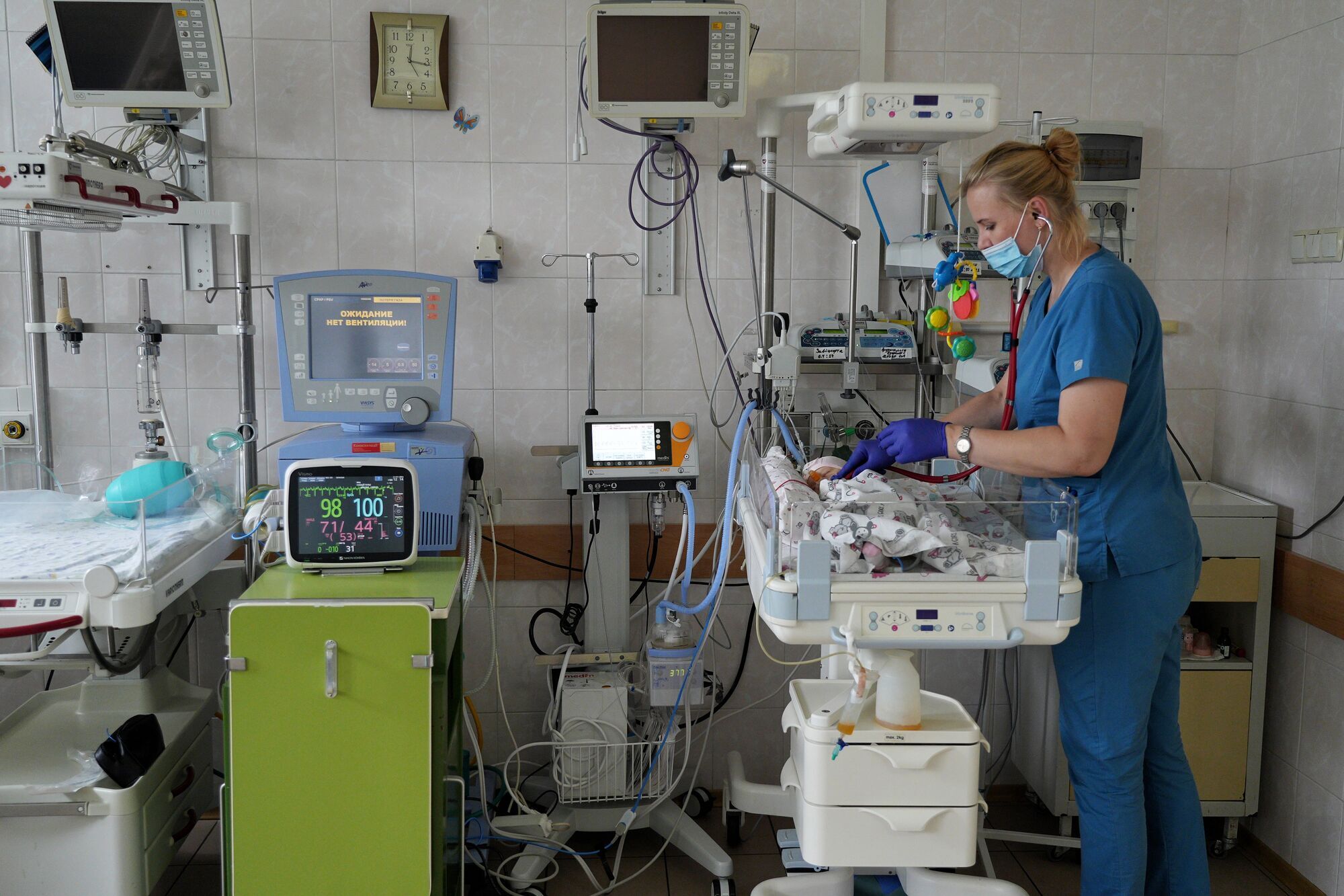 NOVUS передал 5,7 млн грн на оборудование, спасающее детей с врожденными пороками сердца