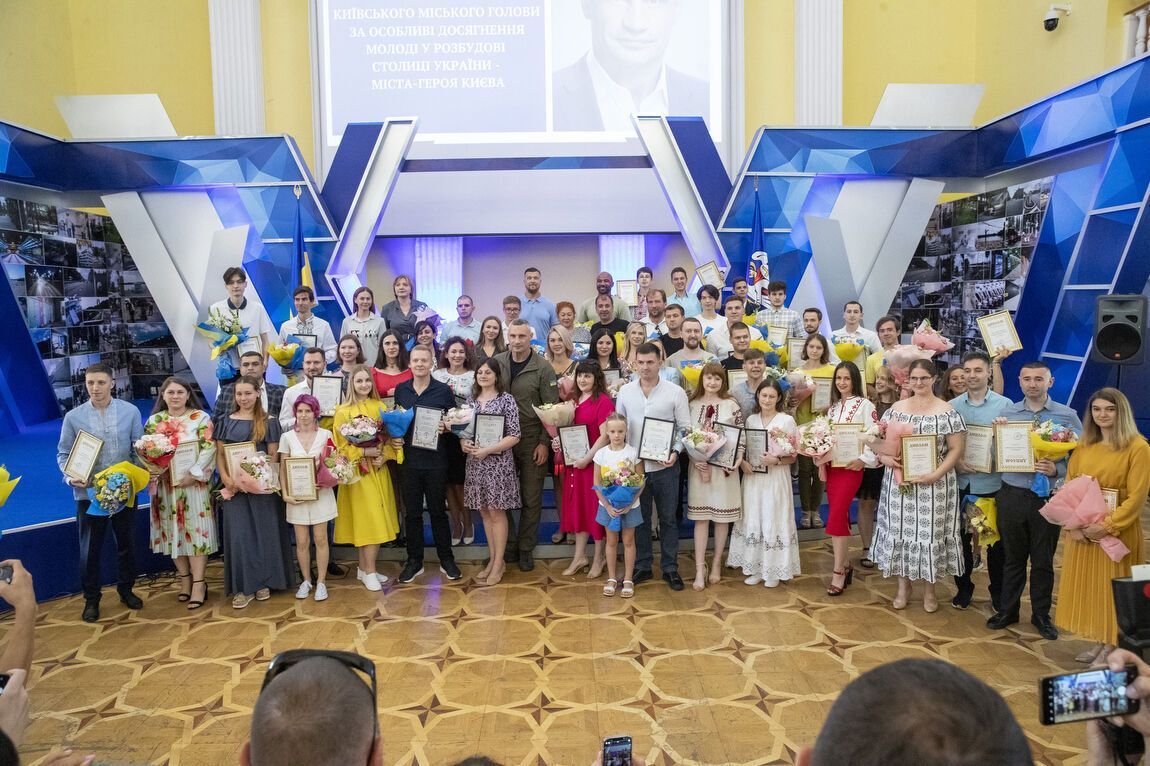 Кличко відзначив талановиту молодь столиці премією київського міського голови