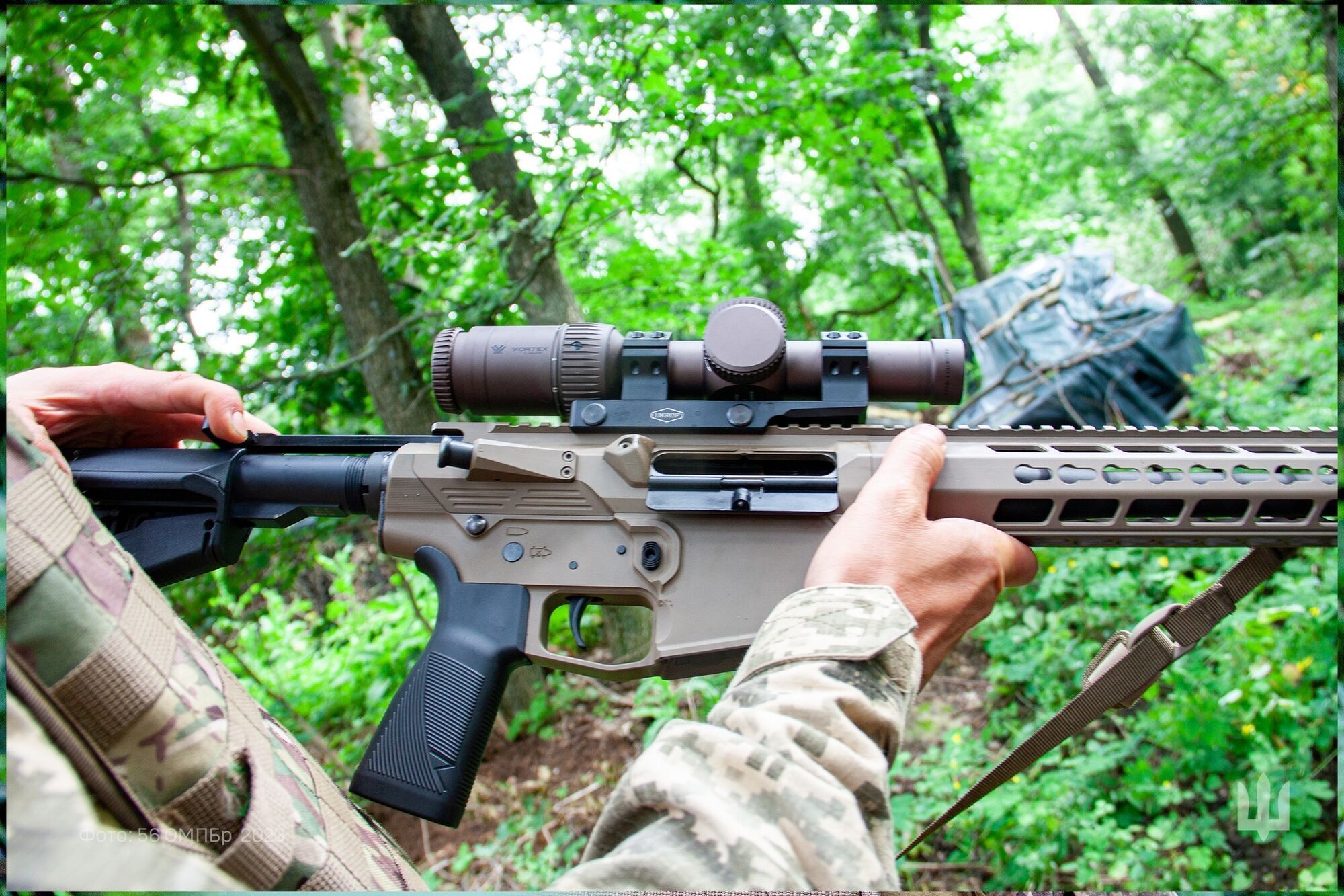 "Кліщі та комарі – то пусте": піхотний снайпер "Кіото" розповів про особливості своєї військової професії. Фото