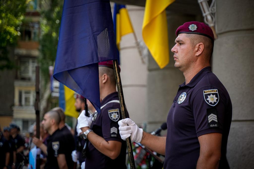 Церемонія прощання з поліцейським в Одесі