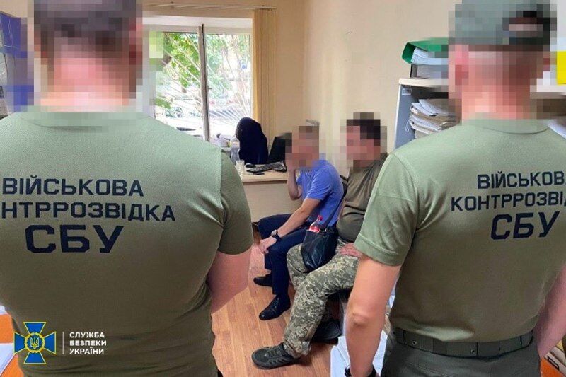 В Одесской области задержали военного бухгалтера, который присвоил более 10 млн грн из зарплат морпехов