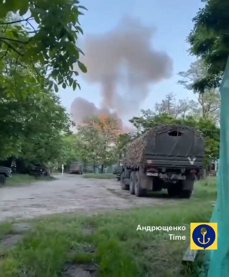 В оккупированном Крыму прогремел мощный взрыв в районе авиабазы оккупантов. Фото и видео