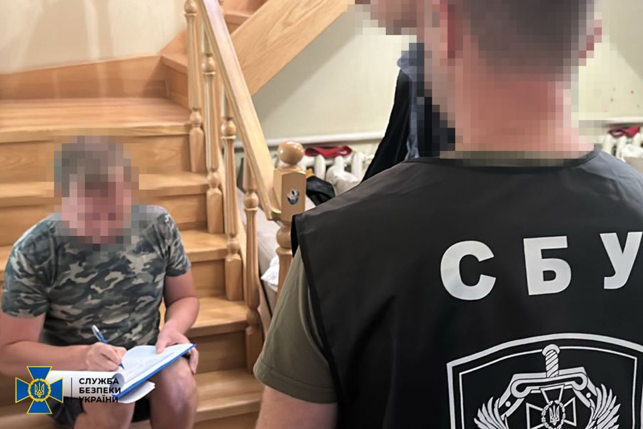 На Київщині СБУ затримала ділків, які ввезли в Україну наркопродукції на майже 100 млн грн. Фото