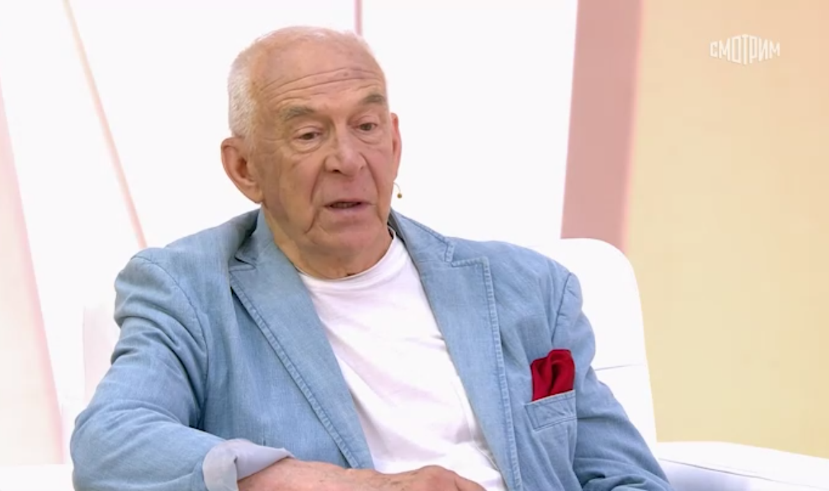 "Побили через московський номер": російський актор розповів про "жахи" Києва і знайшов "винного" у війні. Відео