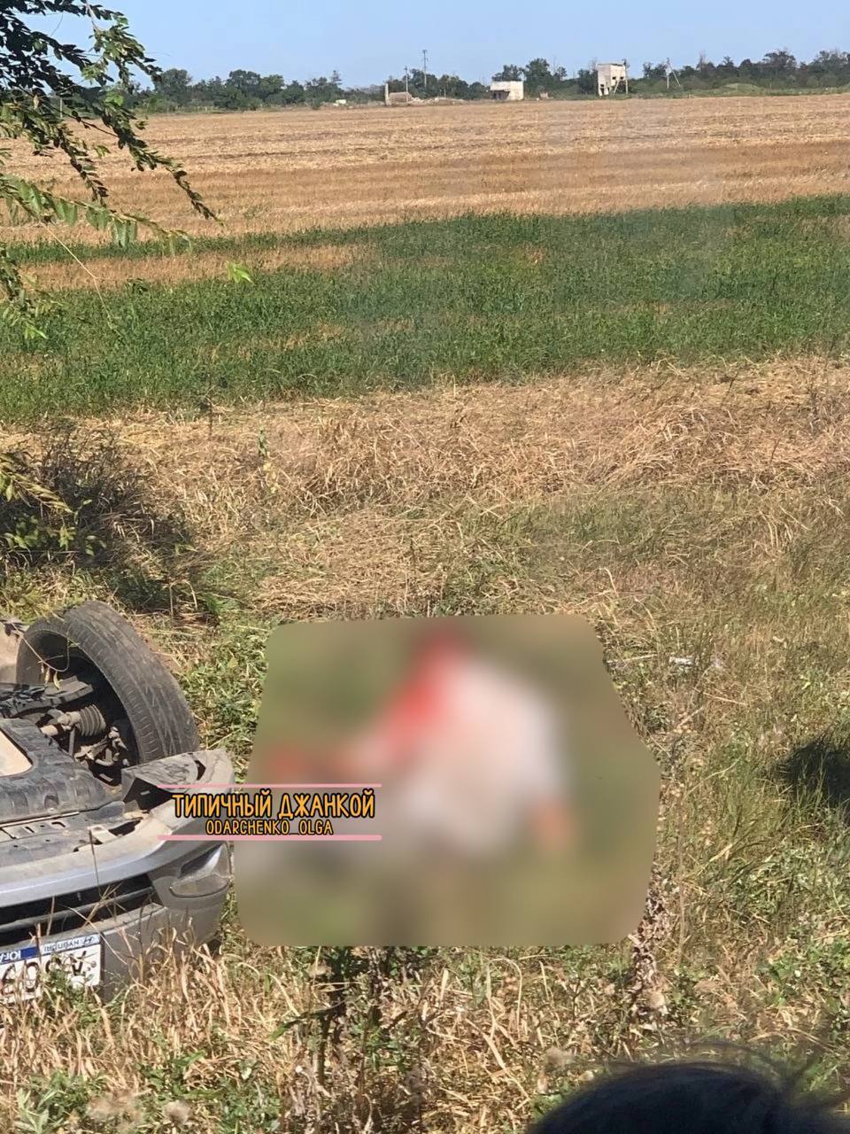 В оккупированном Крыму российский "Урал" снес легковой автомобиль: погибли два человека. Фото