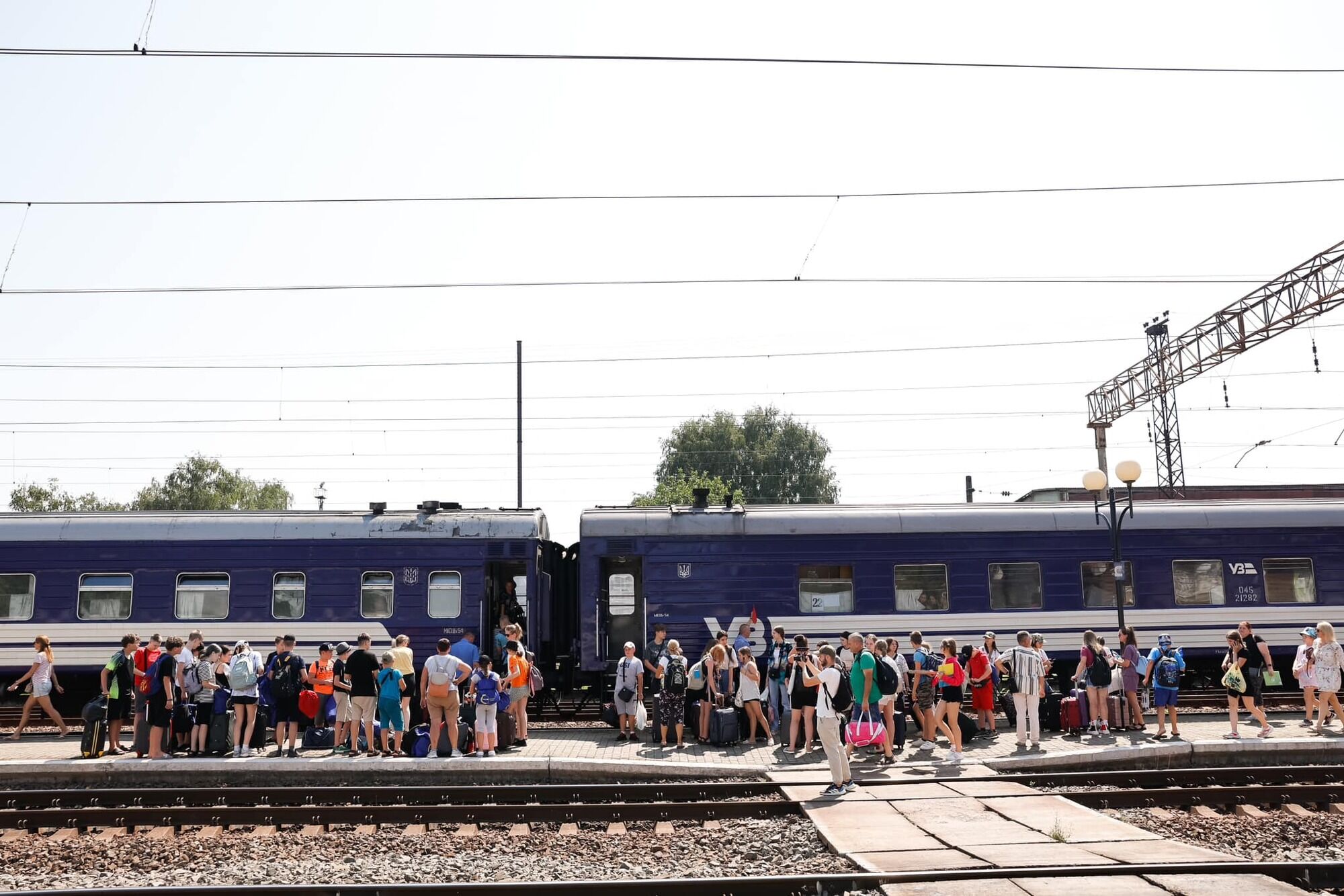 Еще 440 украинских детей с прифронтовых территорий уехали на оздоровление в Венгрию