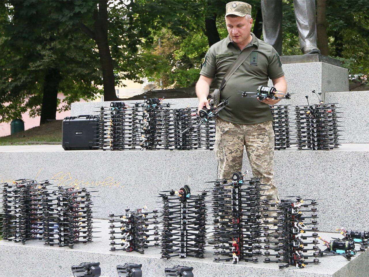 Українські військові отримають БПЛА для боротьби з окупантами