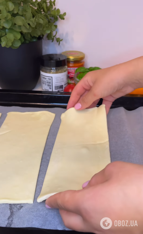 Елементарні пиріжки з листкового тіста на обід: готуються 20 хвилин 
