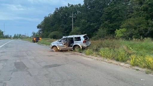 На Харківщині 19-річна дівчина влаштувала ДТП з перекиданням: загинули двоє людей. Фото