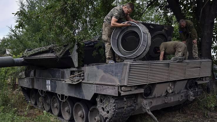 Меньше, чем писали россияне: западные СМИ посчитали, сколько танков Leopard 2 потеряла Украина за время контрнаступления