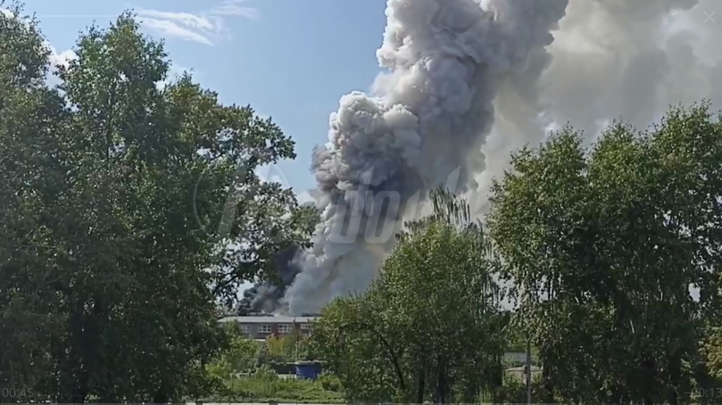 У Підмосков'ї прогримів вибух біля АЗС, піднявся величезний стовп диму. Відео