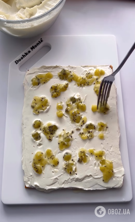 Элементарные медовые пирожные с киви: проще популярного торта