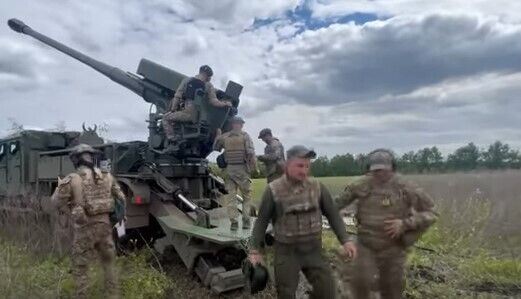 "Зручно працювати": екіпаж "Богдани" розповів про переваги оновленої САУ. Відео