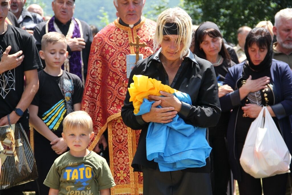 Без батька залишились дев'ятеро дітей: на війні загинув сержант Володимир Кондрат з Болехівщини. Фото