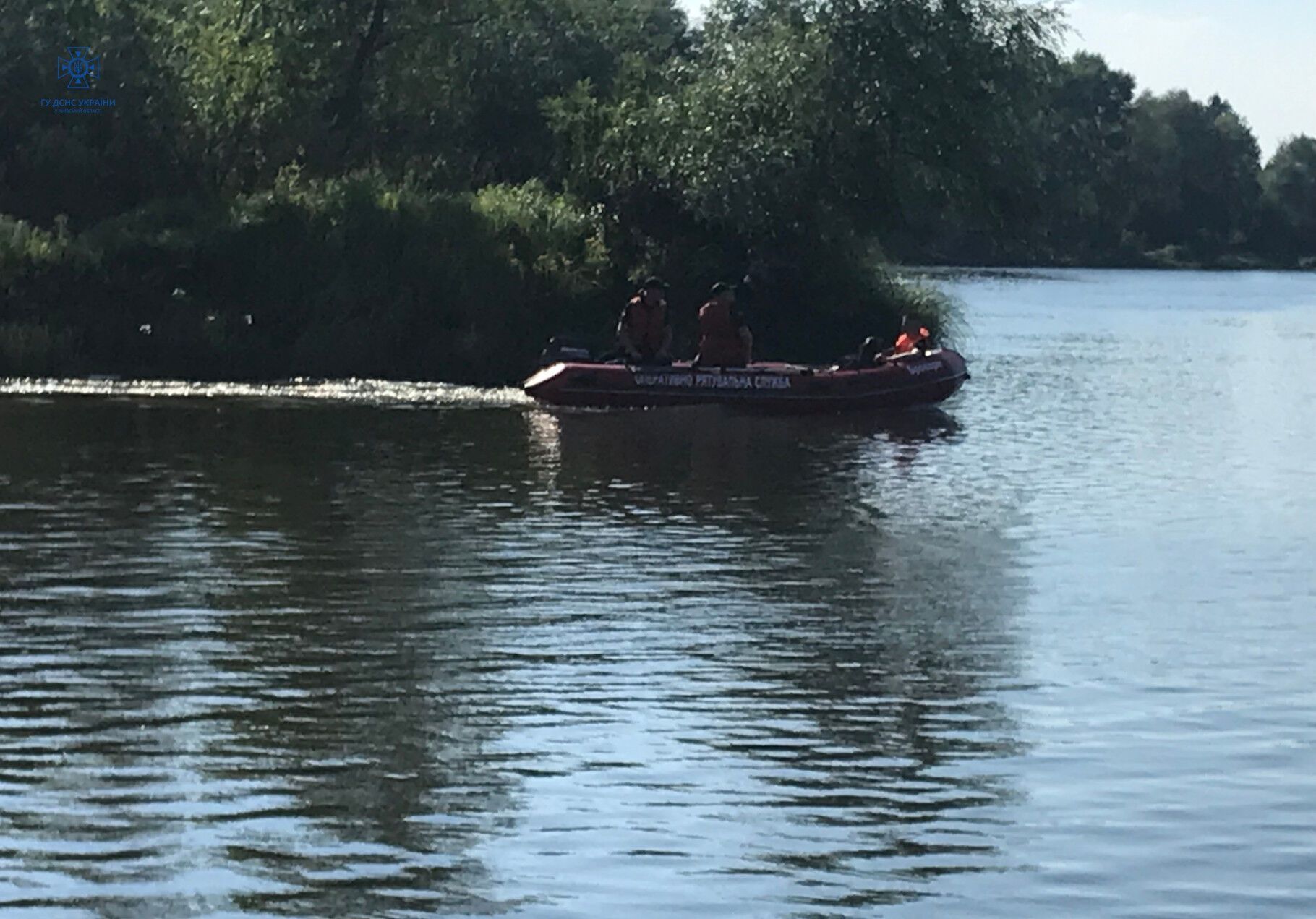 На Київщині потонув 18-річний хлопець: пошуки тіла тривають майже добу. Фото