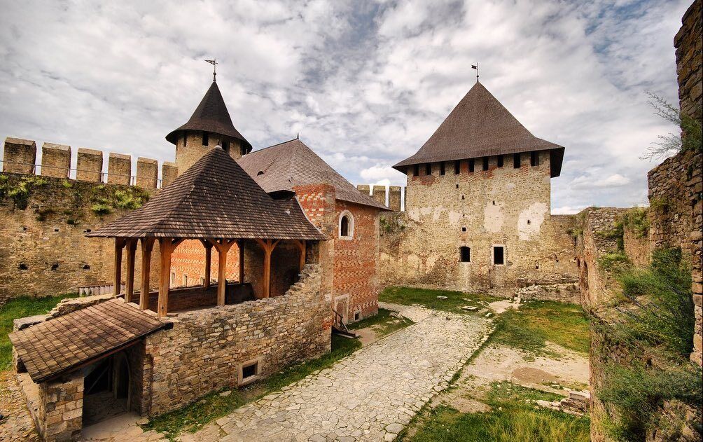 Найгарніші замки України: топ-3 оборонних споруд, які слід побачити на власні очі
