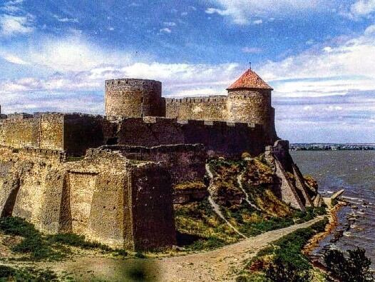 Найгарніші замки України: топ-3 оборонних споруд, які слід побачити на власні очі