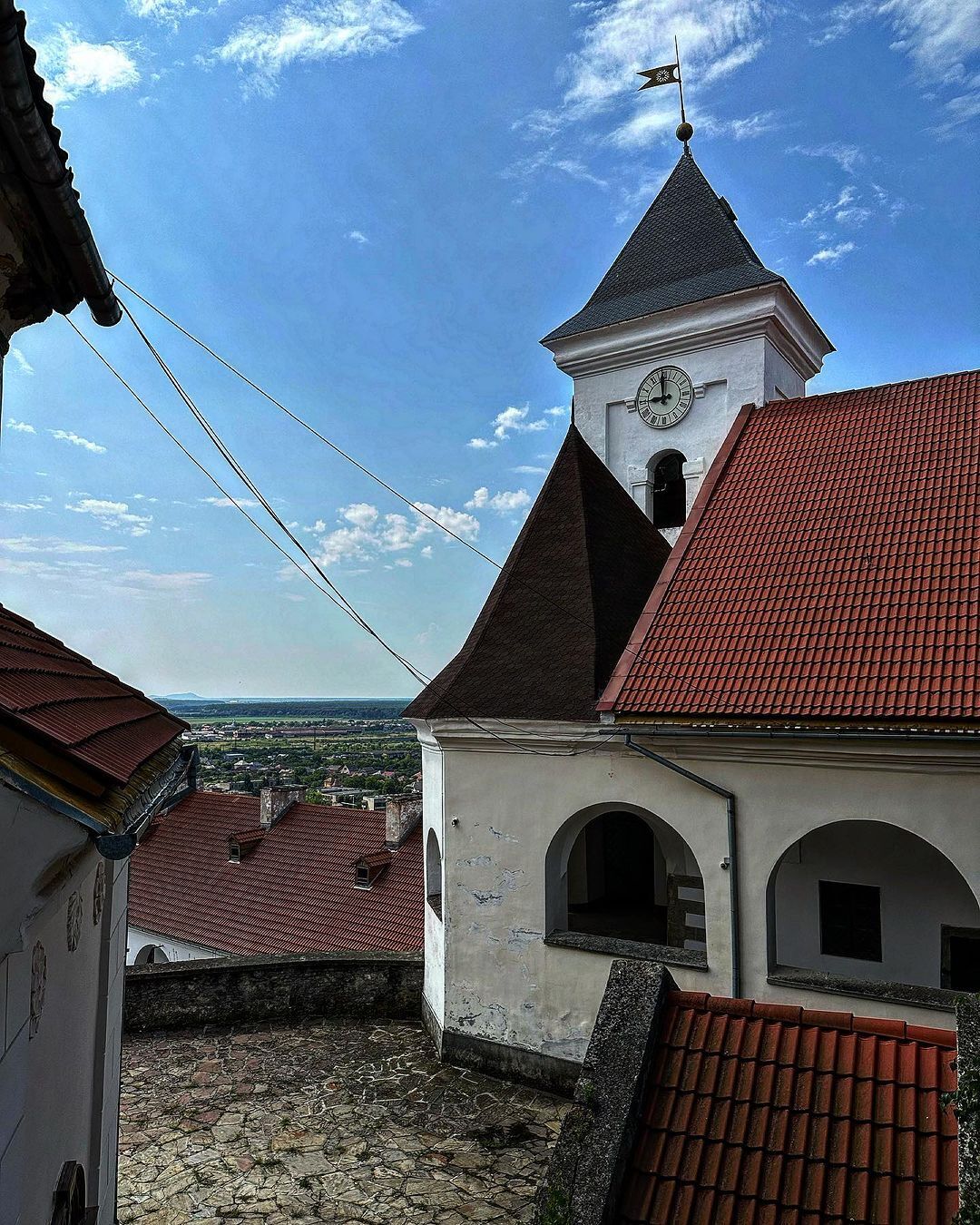 Найгарніші замки України: топ-3 оборонних споруд, які слід побачити на власні очі