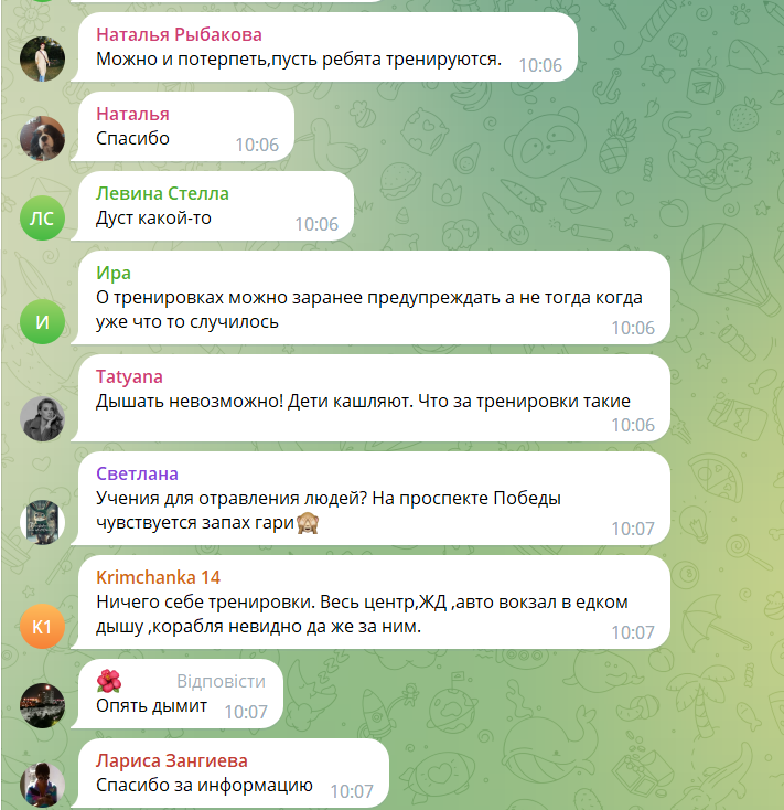 В окупованому Криму чули вибухи, в районі Севастопольської бухти видніється дим: що сталося