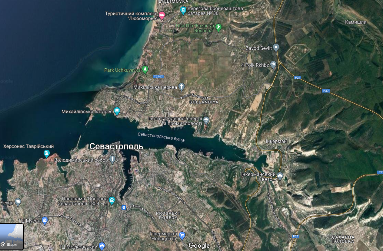 В окупованому Криму чули вибухи, в районі Севастопольської бухти видніється дим: що сталося