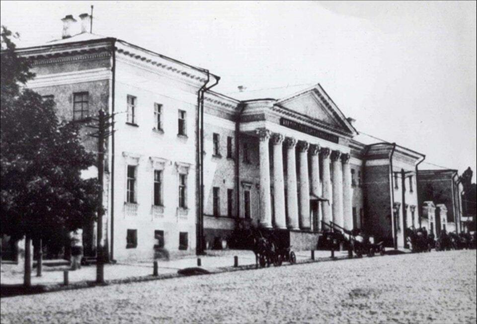 У мережі показали, якою була Інститутська вулиця в Києві у XIX-XX століттях. Архівні фото