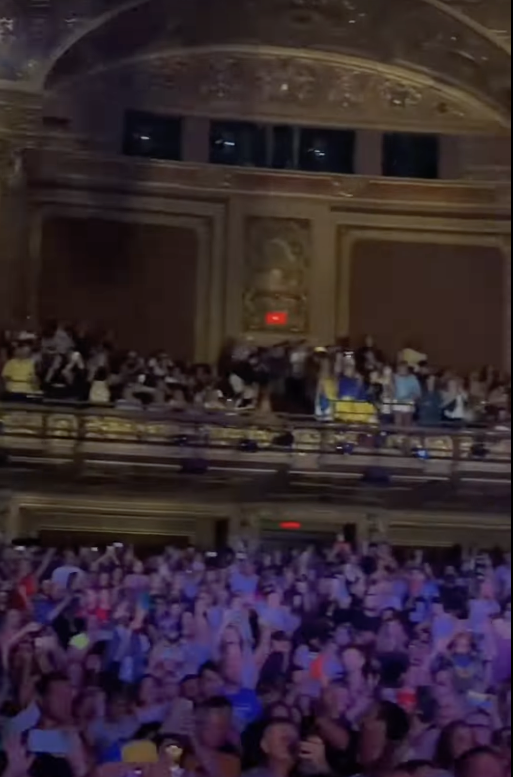 Вєрка Сердючка влаштувала грандіозне шоу в Нью-Йорку: навіть американці бажали "Слава Україні!" та посилали Путіна