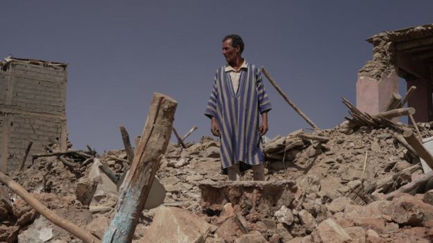 Стояв перед страшним вибором – рятувати сина чи батьків: постраждалий розповів про момент землетрусу в Марокко. Фото 